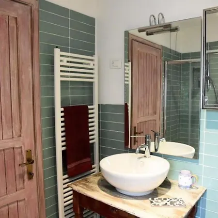 Casa Iride, Con Grazioso Giardino * Ravena