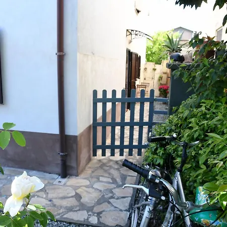 Apartment Casa Iride, Con Grazioso Giardino