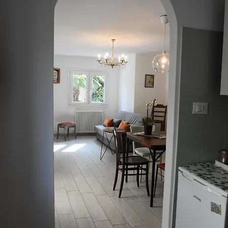 Apartment Casa Iride, Con Grazioso Giardino