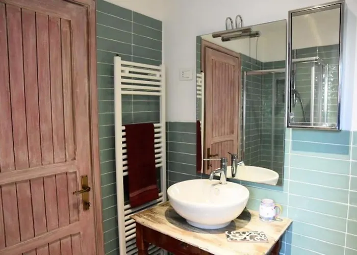 Casa Iride, Con Grazioso Giardino * ラヴェンナ